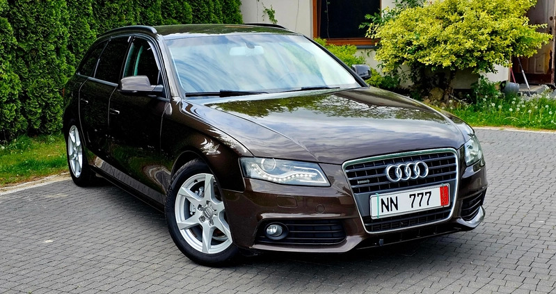 Audi A4 cena 37900 przebieg: 263000, rok produkcji 2011 z Radom małe 172